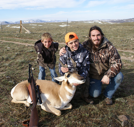 i went hunting antelope, Wyoming antelope hunt with a buck